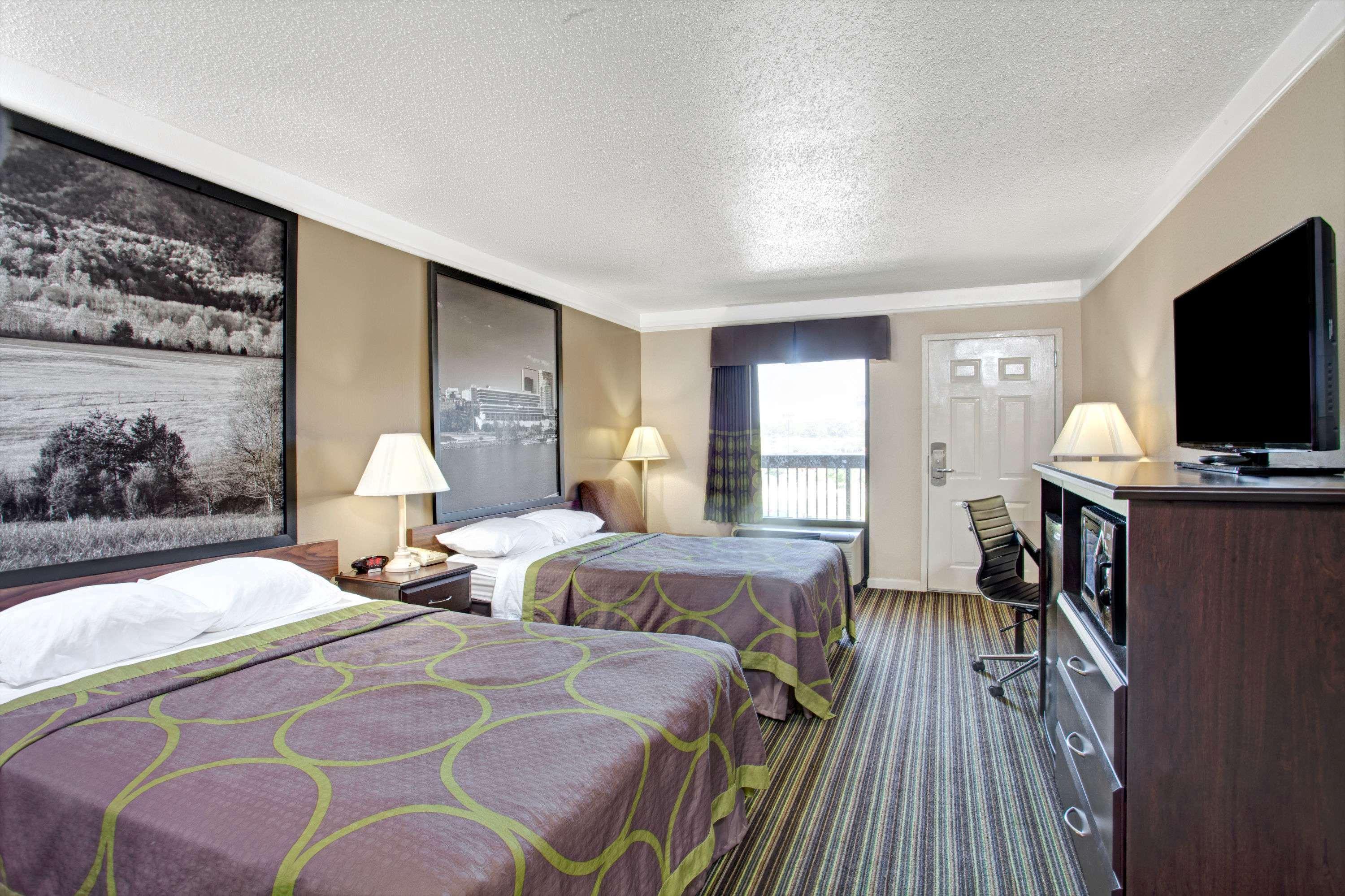 ซูเปอร์ 8 บาย วินด์แฮม น็อกซ์วิลล์ อีสต์ Hotel ภายนอก รูปภาพ