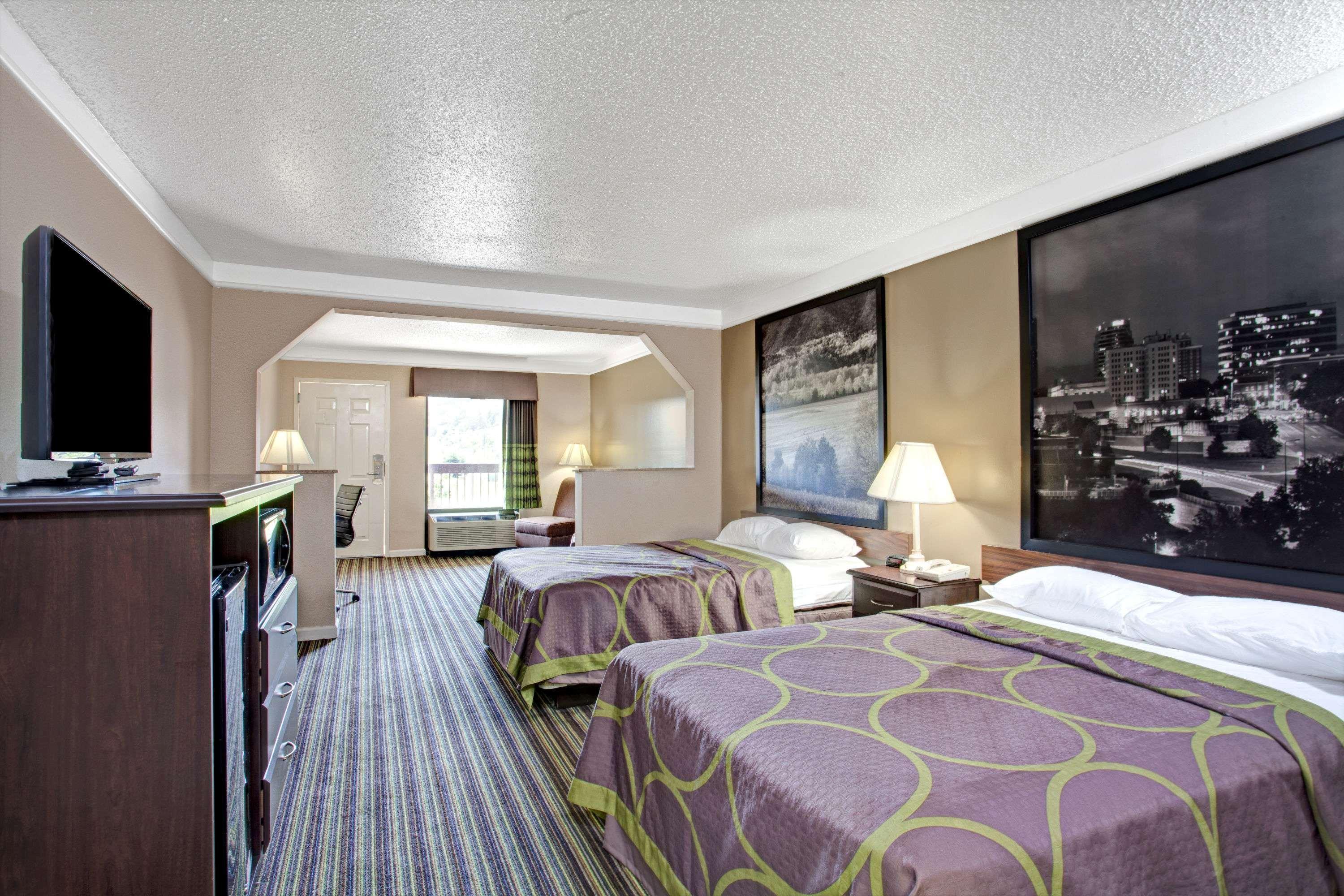 ซูเปอร์ 8 บาย วินด์แฮม น็อกซ์วิลล์ อีสต์ Hotel ภายนอก รูปภาพ